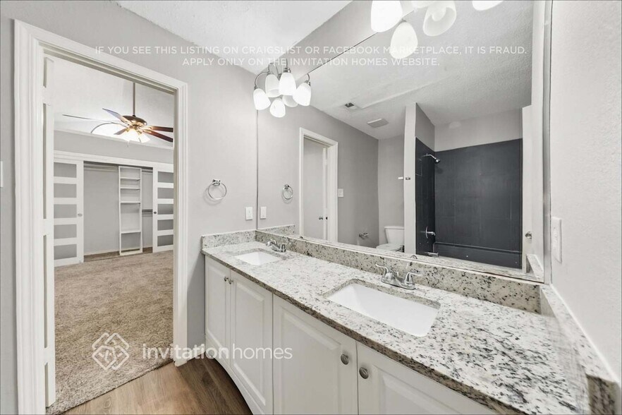 Building Photo - 2036 Pheasant Dr