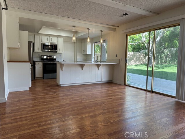Building Photo - 28825 Barragan St