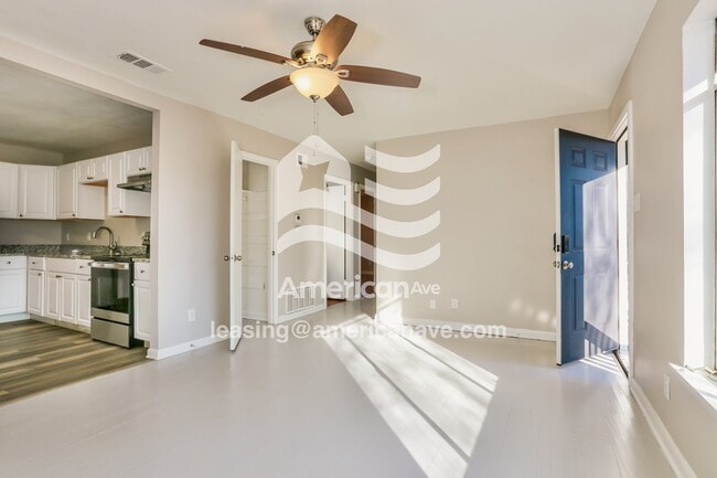 Building Photo - 30 Eaton Dr