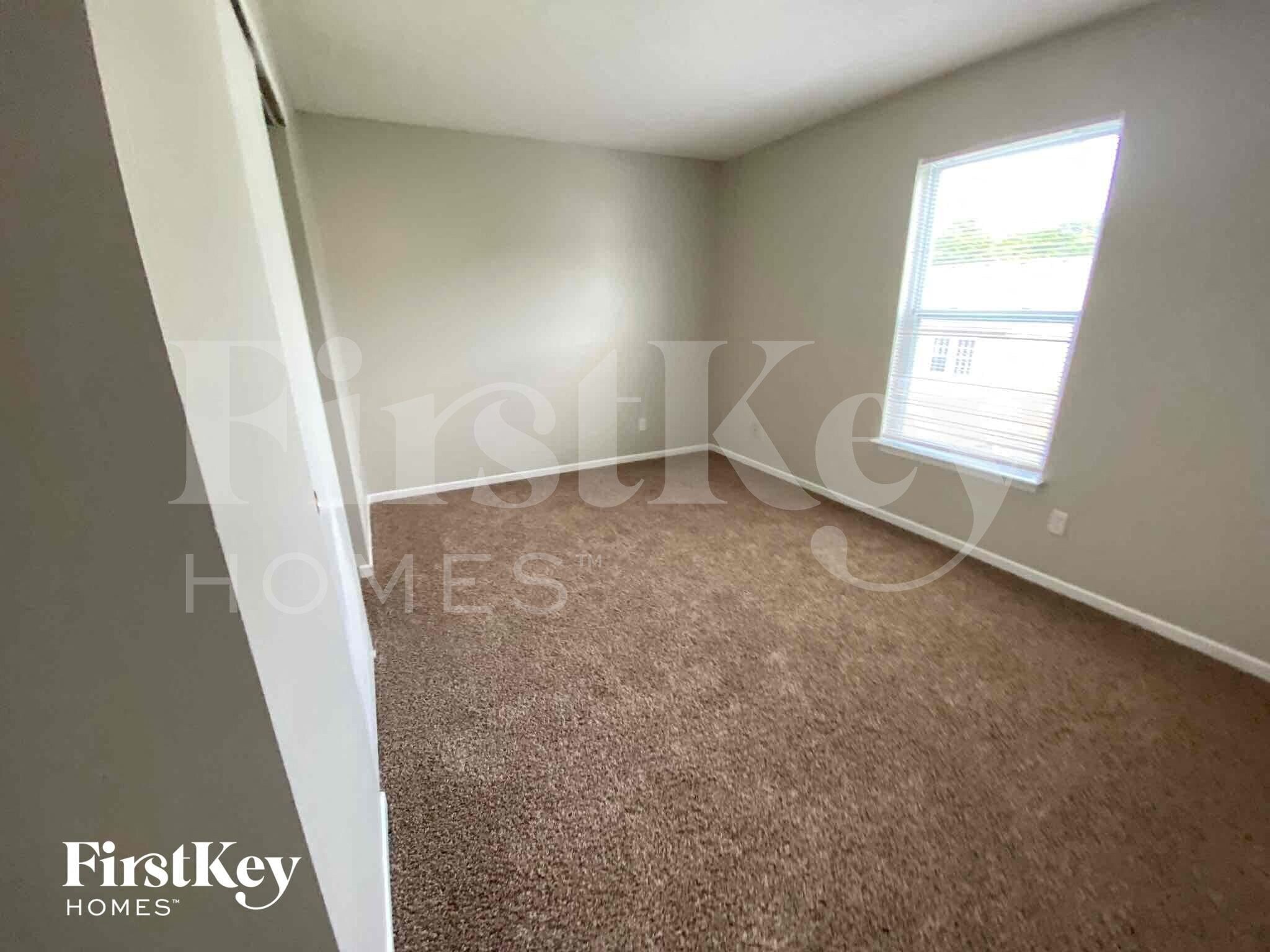 Building Photo - 8854 Youngs Creek Ln