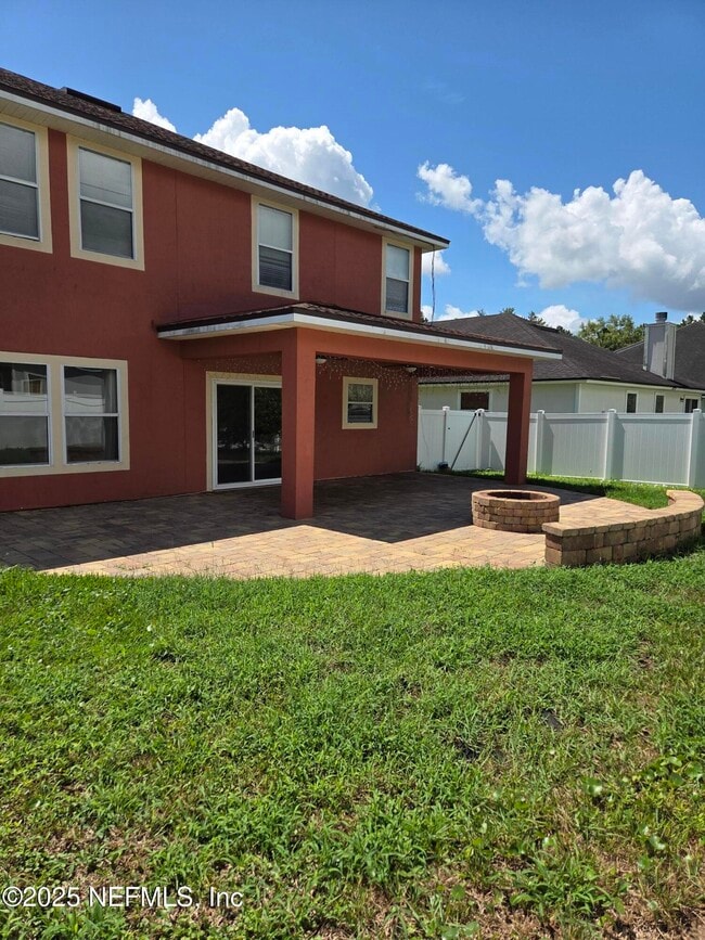 Building Photo - 1042 Drakefeather Dr