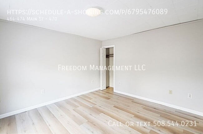 Building Photo - 464-474 Main St-470