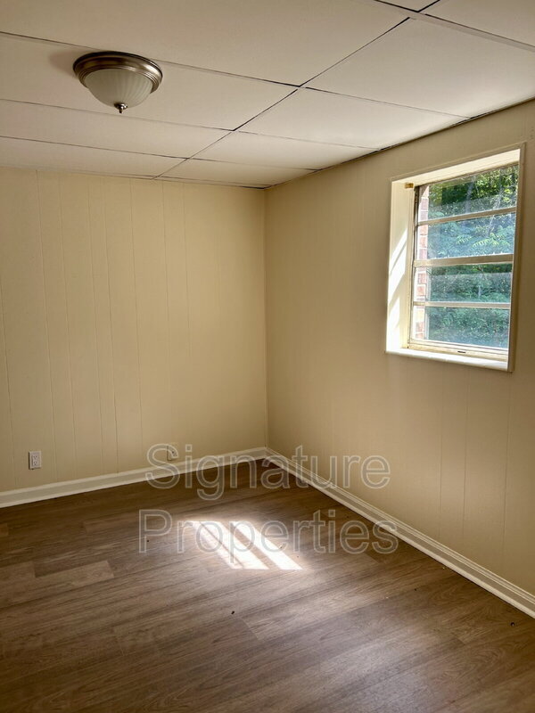 Building Photo - 45 Infinity Dr