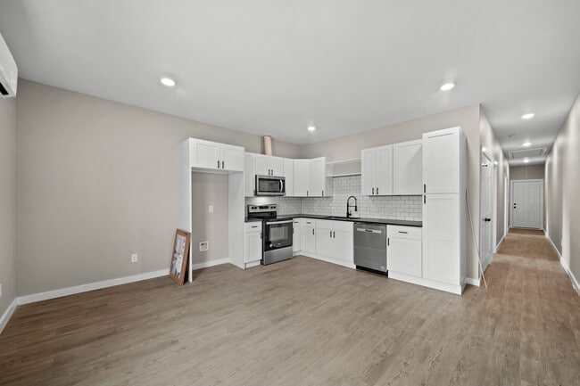 Building Photo - 1644 County Rd 180