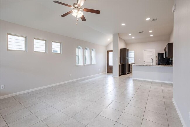 Building Photo - 615 Stampede Rd