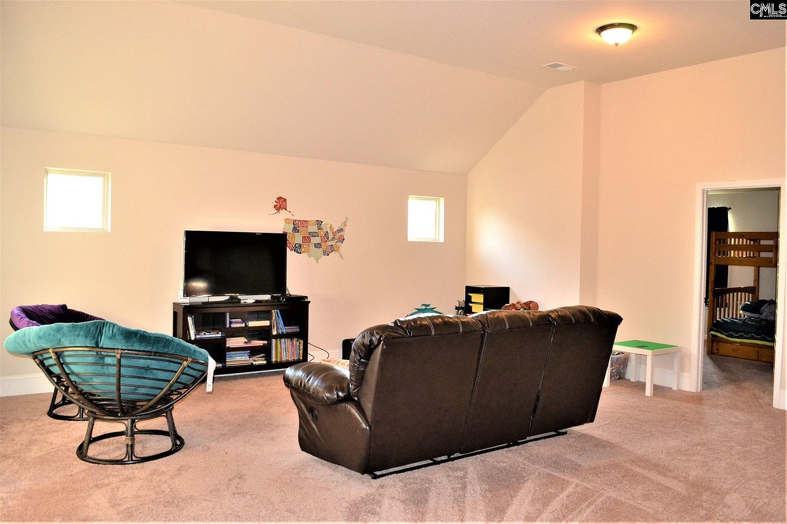 Building Photo - 304 White Oleander Dr