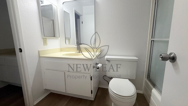 Building Photo - Charming 2-Bedroom Condo in North Pomona – Prime Location!