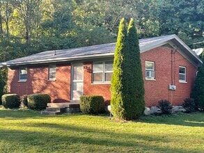 Building Photo - 4090 Old Vincennes Rd