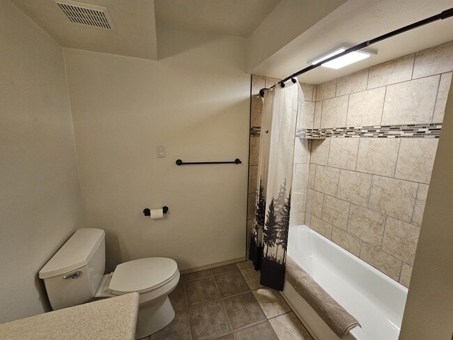 Building Photo - 217 Pinon Causeway
