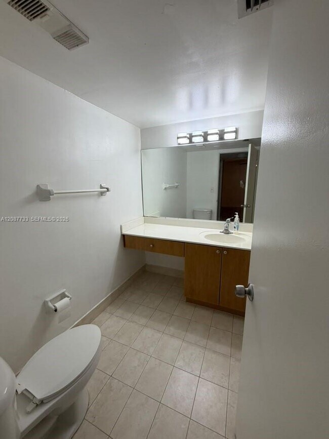 Building Photo - 4746 NW 97th Pl