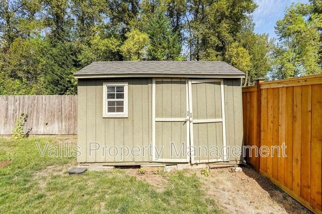 Building Photo - 2387 Equestrian Loop S