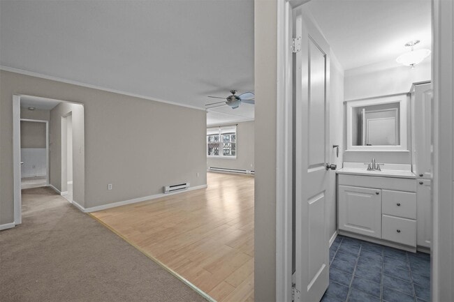Building Photo - 407 Sierra Vista Ln
