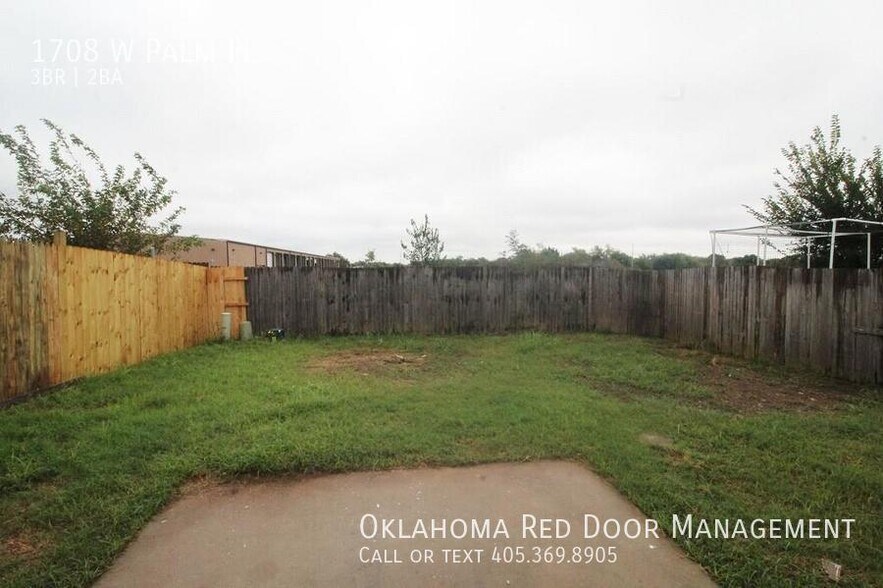 Building Photo - 1708 W Palm Pl