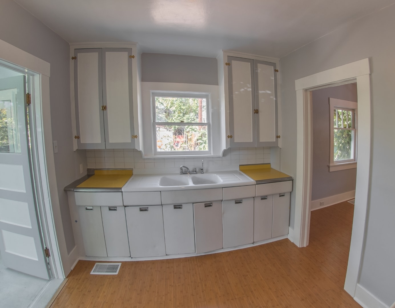Lots of kitchen storage - 127 1/2 Keystone Ave