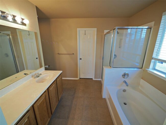 Building Photo - 7800 Little Deer Trail