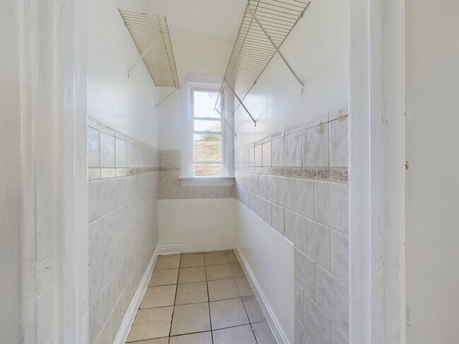 Building Photo - 8259 S Burley Ave