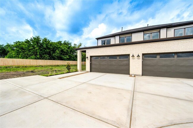 Building Photo - 4336 Avron Drive