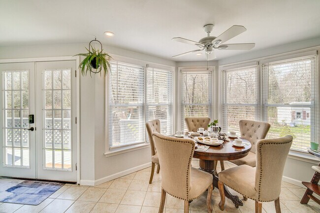 Building Photo - 6127 Longwood Ave