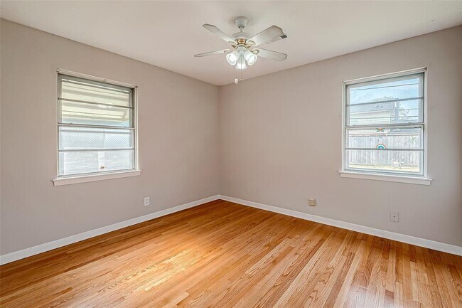 Building Photo - 2703 Cypress St