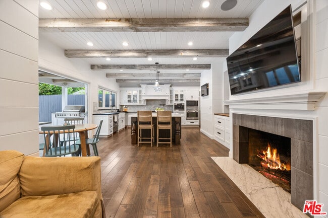 Building Photo - 12722 Halkirk St