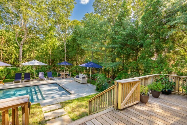 Building Photo - 49 Wooded Oak Ln