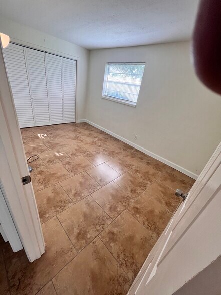 Bedroom 2 - 2658 Mangrove St