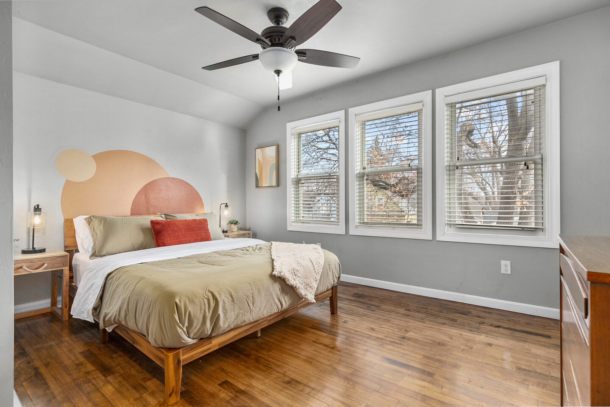 Building Photo - 509 N Lawe St