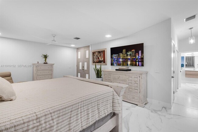 Building Photo - 19310 SW 16th St