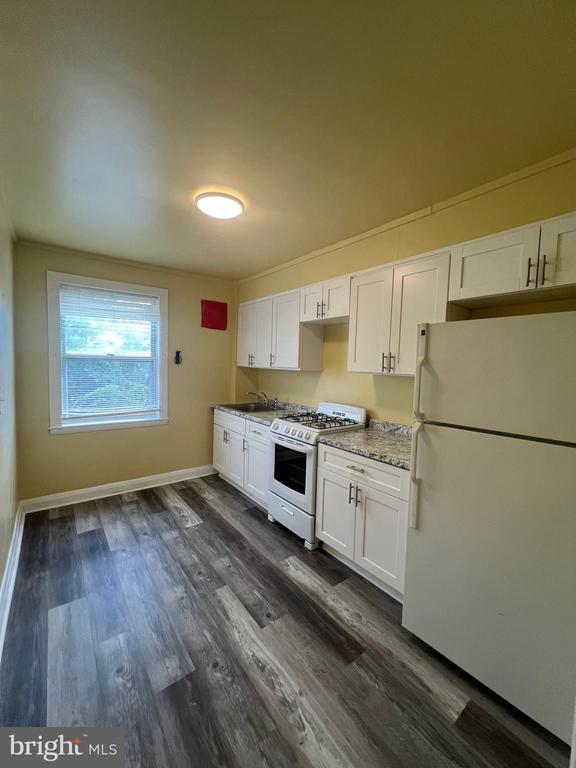 Building Photo - 3708 Erdman Ave