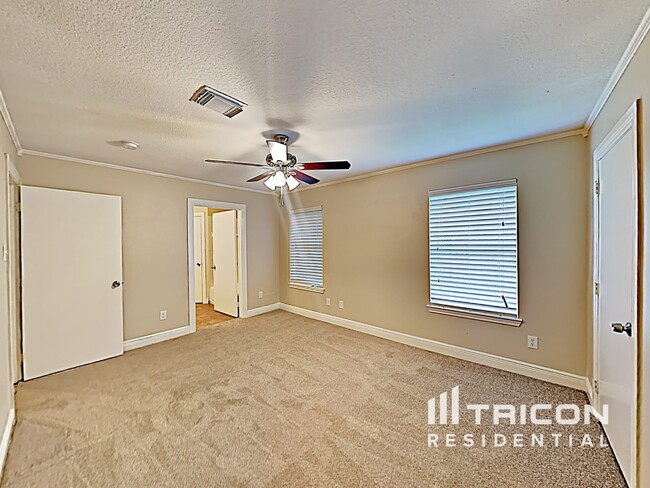 Building Photo - 4738 Black Rock St