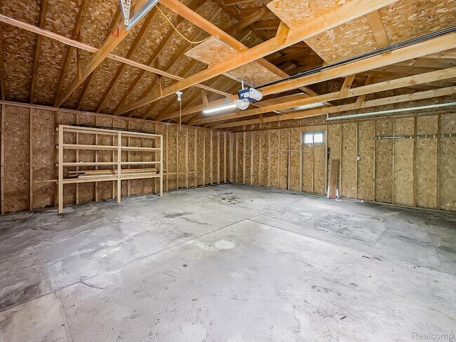 Building Photo - 7580 Thornwood St