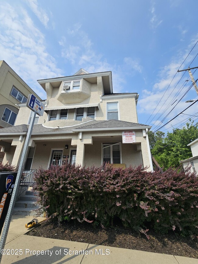 Primary Photo - 1207 Mulberry St