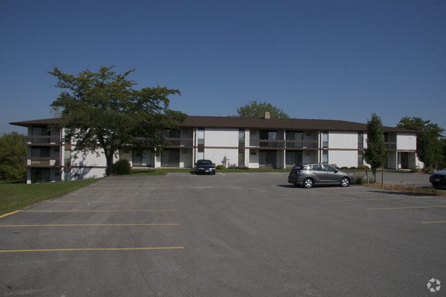 Primary Photo - Golfview Terrace Apartments