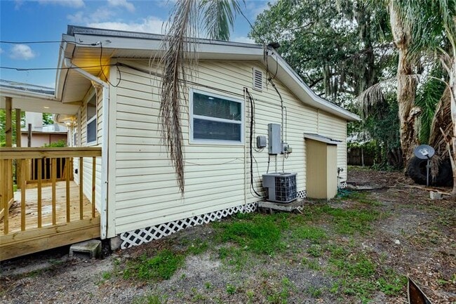 Building Photo - 3900 Locust Ave