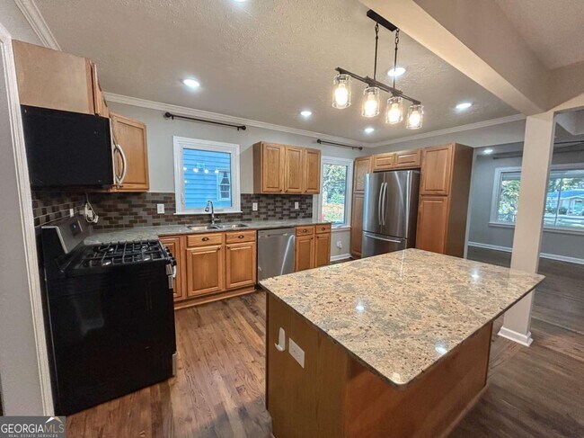 Building Photo - 2981 Lowrance Dr