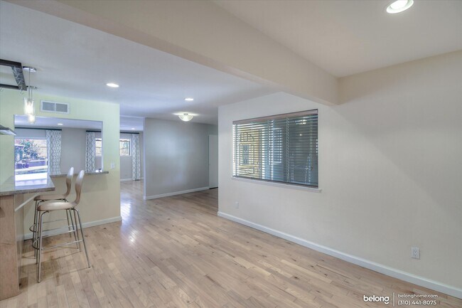 Building Photo - 26078 Adamor Rd