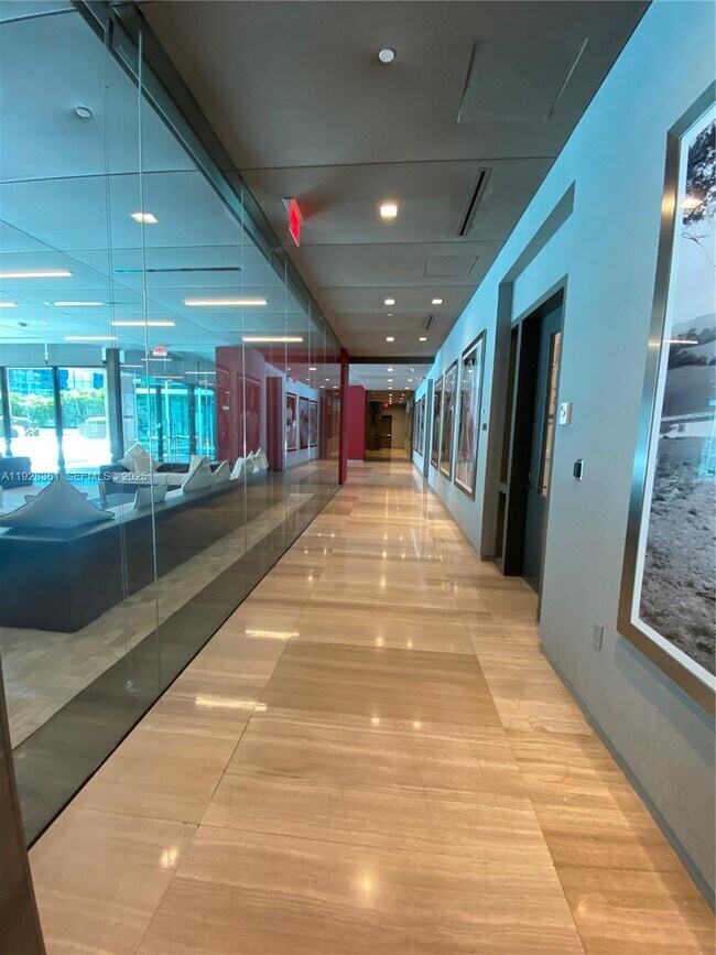 Building Photo - 1080 Brickell Ave