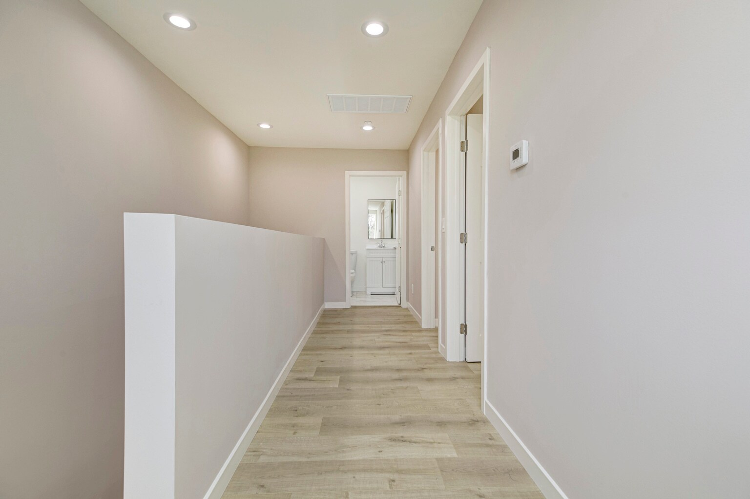 Building Photo - 15557 Wyandotte St