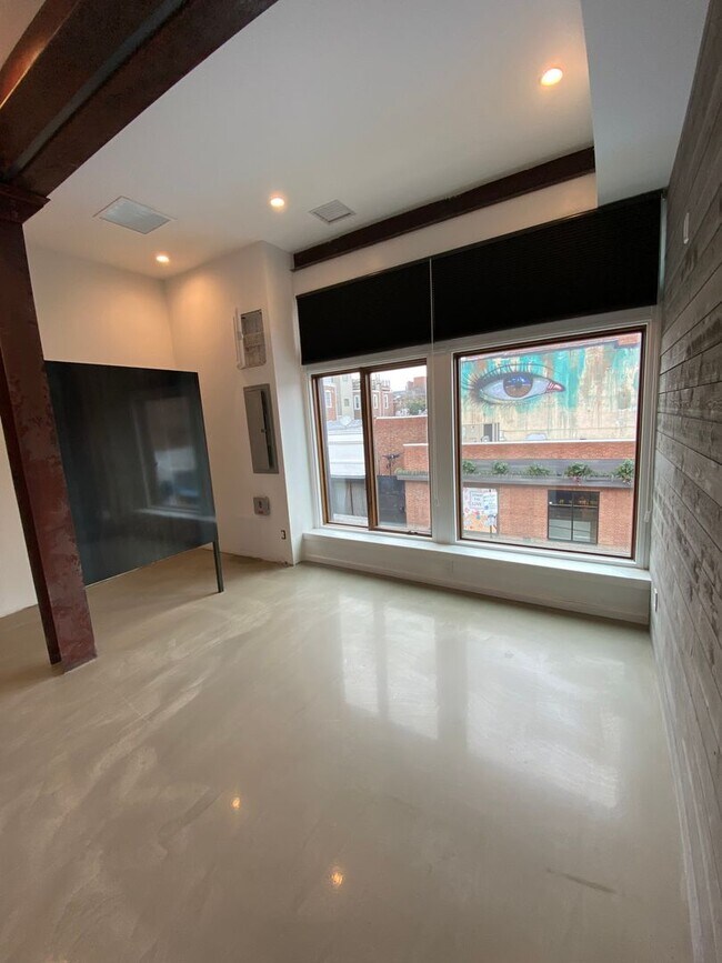 Building Photo - 501 South St