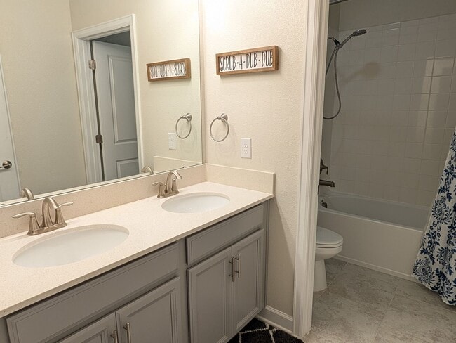 Building Photo - Beautiful 4/3 Home For Rent in Storey Lake...