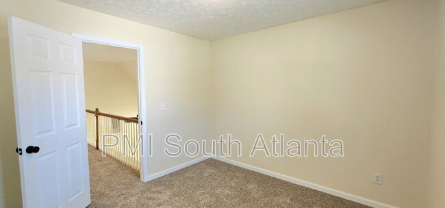 Building Photo - 235 Briarsweet Way