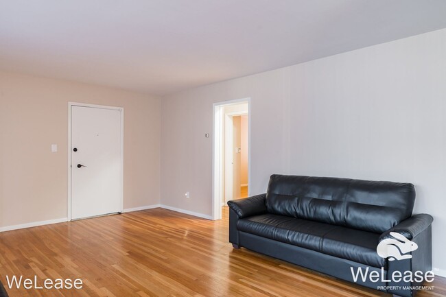 Building Photo - 2 br, 2 bath House - 5369 La Jolla Blvd #15