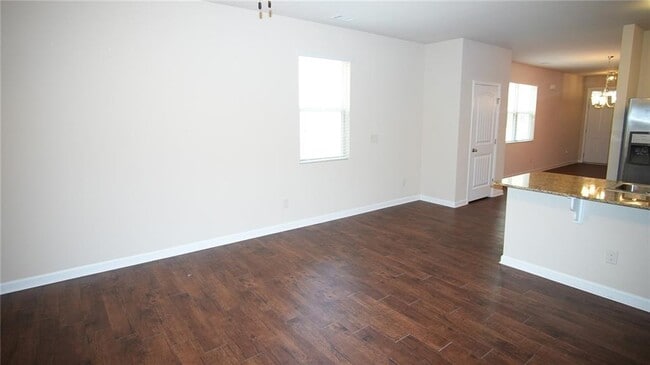 Building Photo - 813 Blue Hill Ln