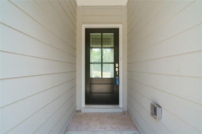 Building Photo - 313 Niles Ct