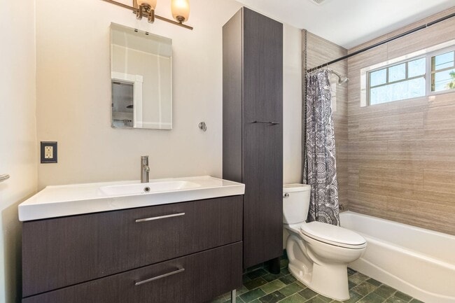Building Photo - Charming Home in Garfield District – Renovated w/ Hardwood Floors, Granite Counters, In-Unit W/D ...