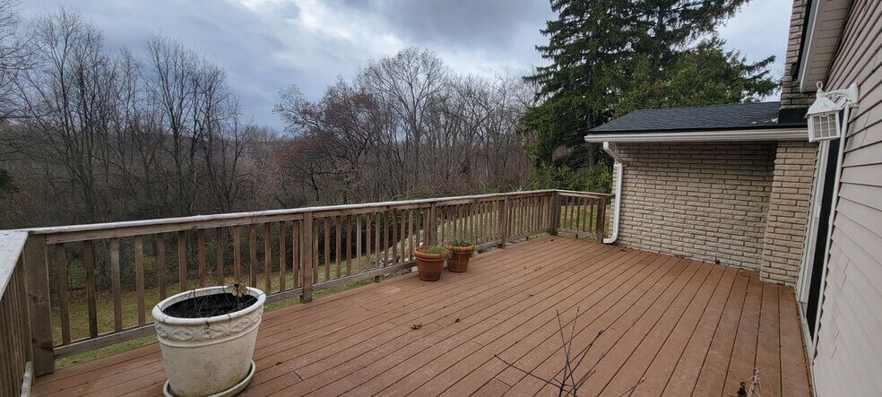 Building Photo - 35527 Springvale St