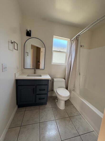 Building Photo - 2446 S Centinela Ave