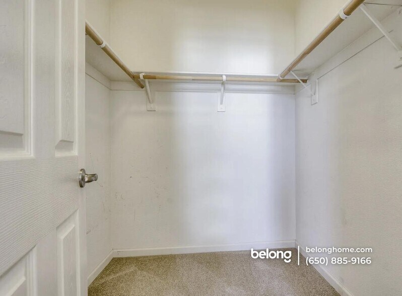 Building Photo - 1582 McCandless Dr