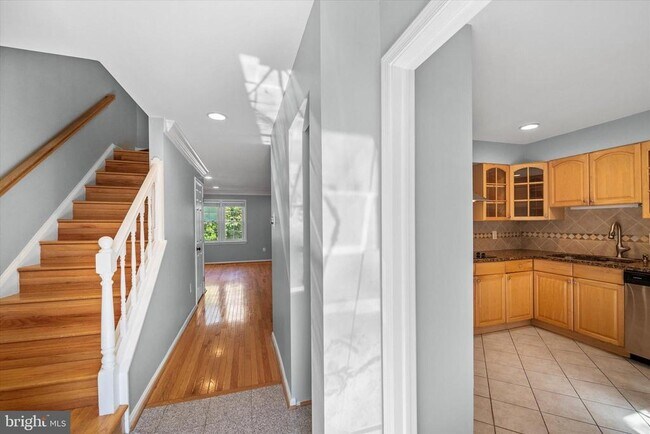 Building Photo - 10276 Arizona Cir