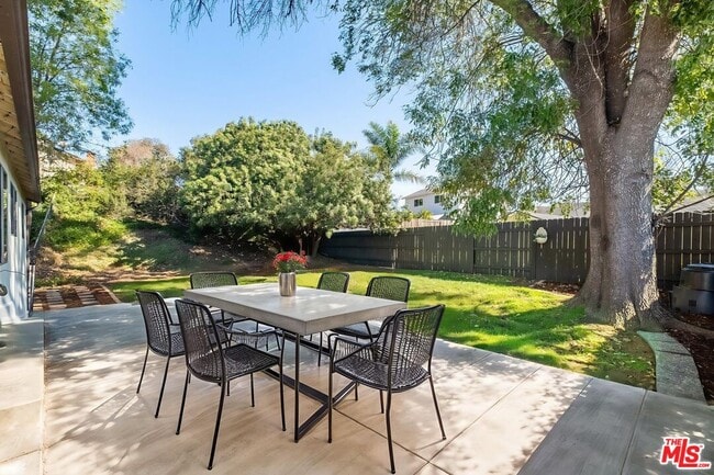 Building Photo - 3333 Corning St